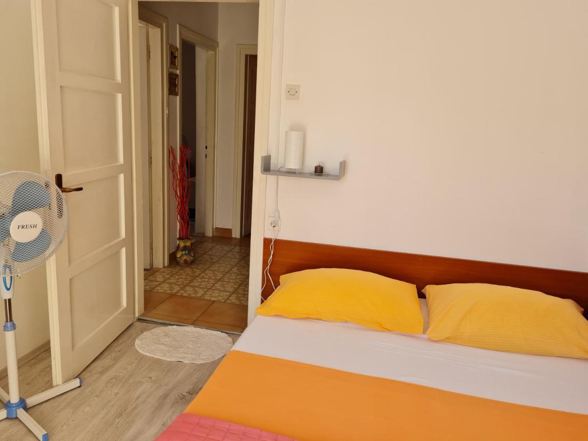 Guest House Barba Bibinje Eksteriør billede