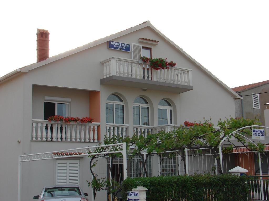 Guest House Barba Bibinje Eksteriør billede