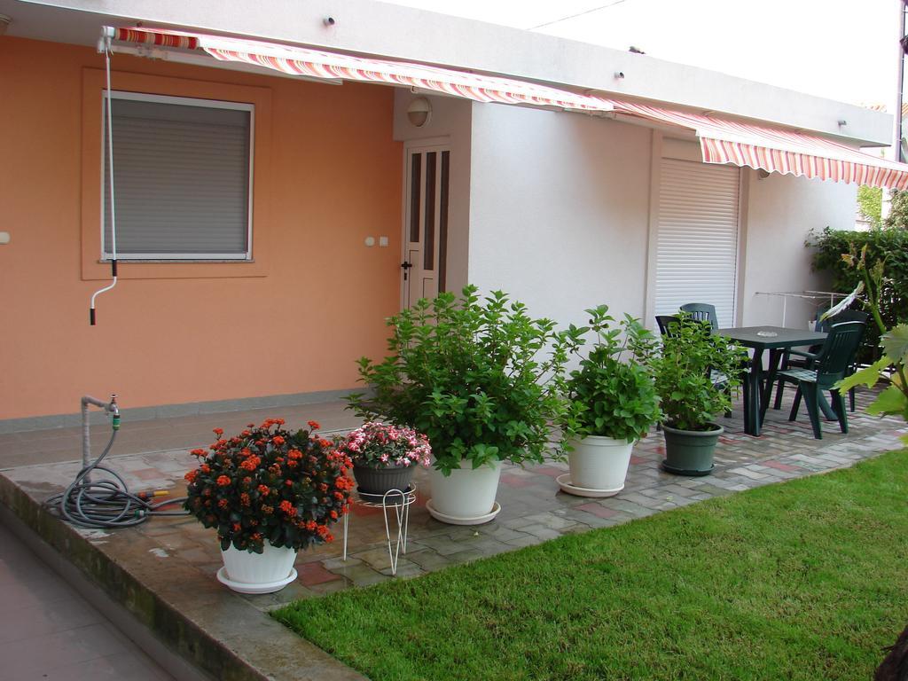 Guest House Barba Bibinje Eksteriør billede
